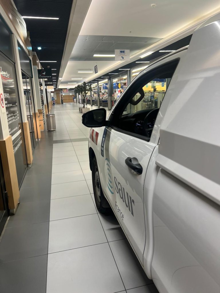 Camion SAUR en intervention